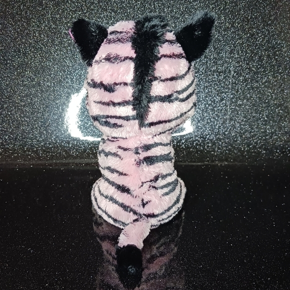 Ty Beanie Boo Zoey the Pink Zebra Plushi. - Picture 3 of 8
